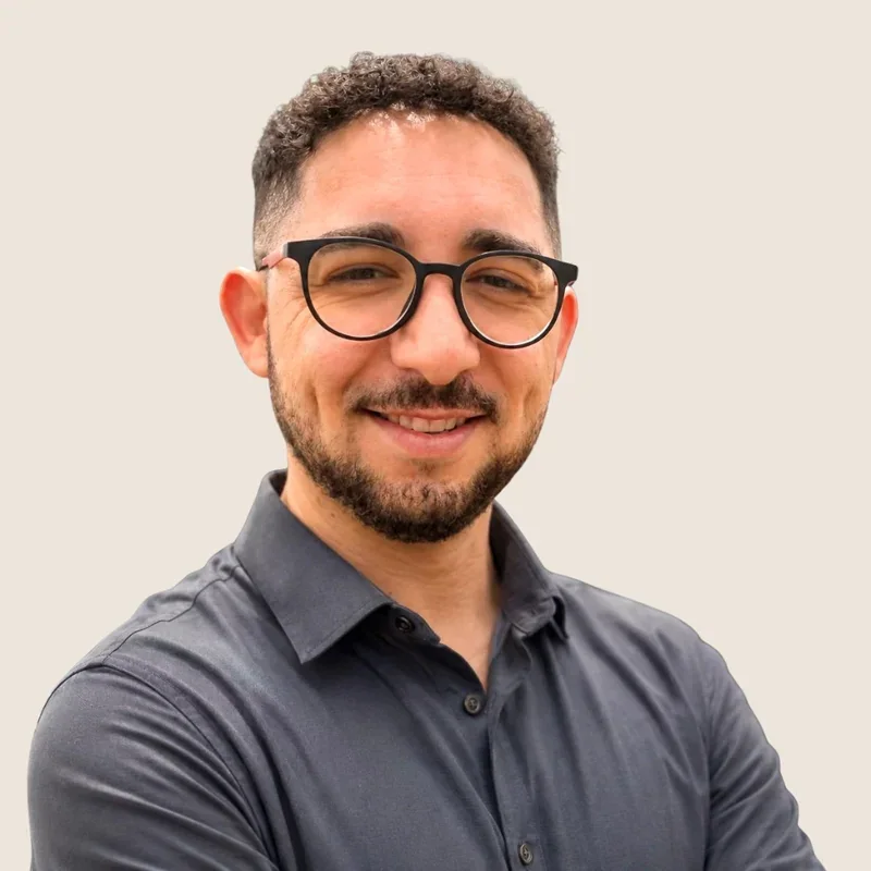 Portrait of Emmanuel Alvarez